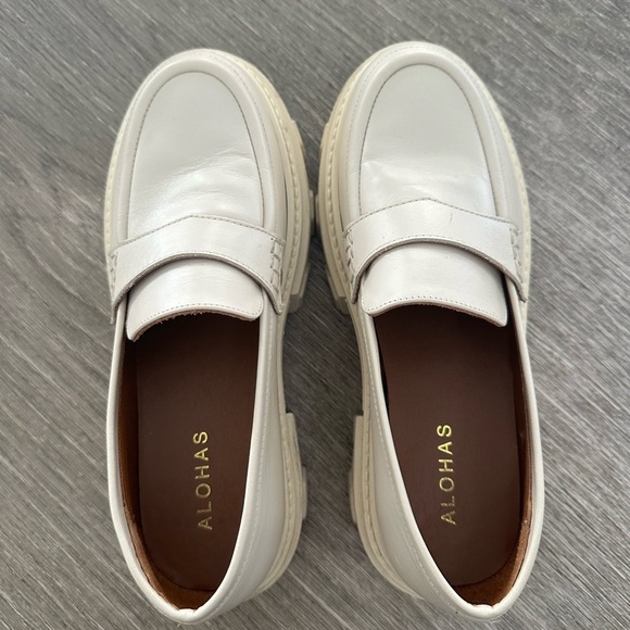 ALOHAS- WHITE CREAM LEATHER CHUNKY LOAFERS - 38 
Beige - Picture 3 of 8
